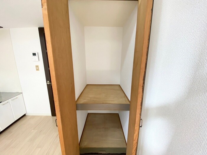 物件内観写真9　(収納)