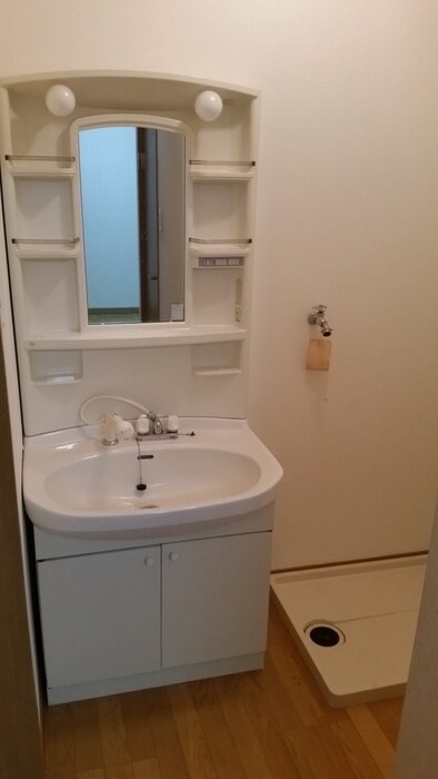 物件内観写真11　(洗面)