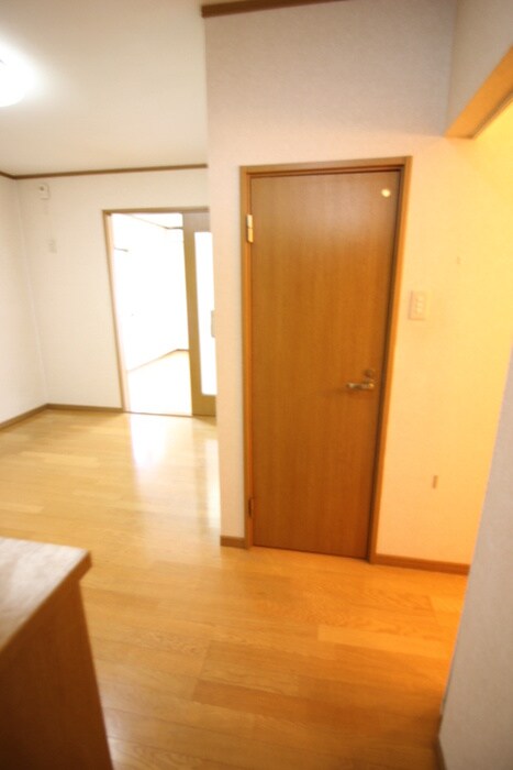 物件内観写真19　(玄関)