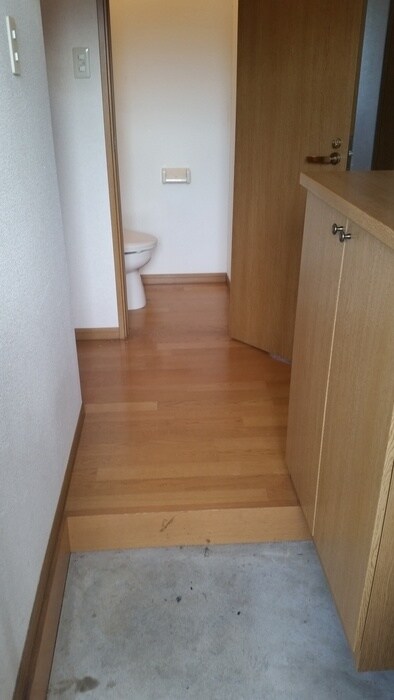 物件内観写真21　(玄関)