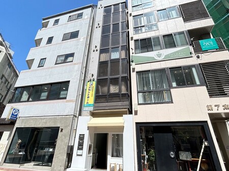 ファーストビル外観写真