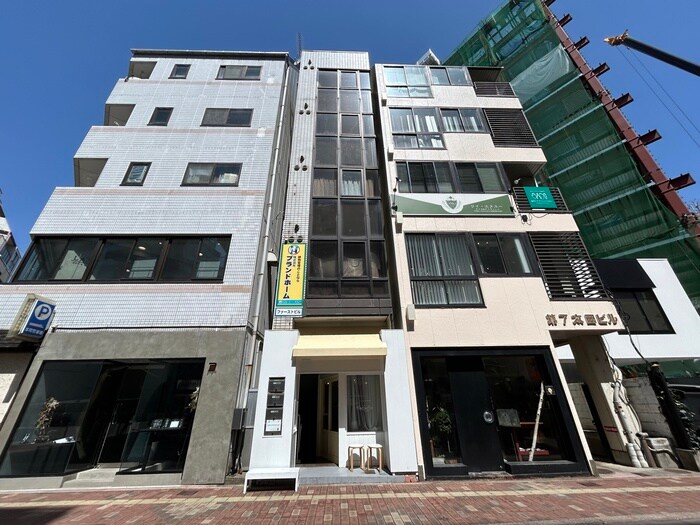 物件外観写真5　(駐輪場)