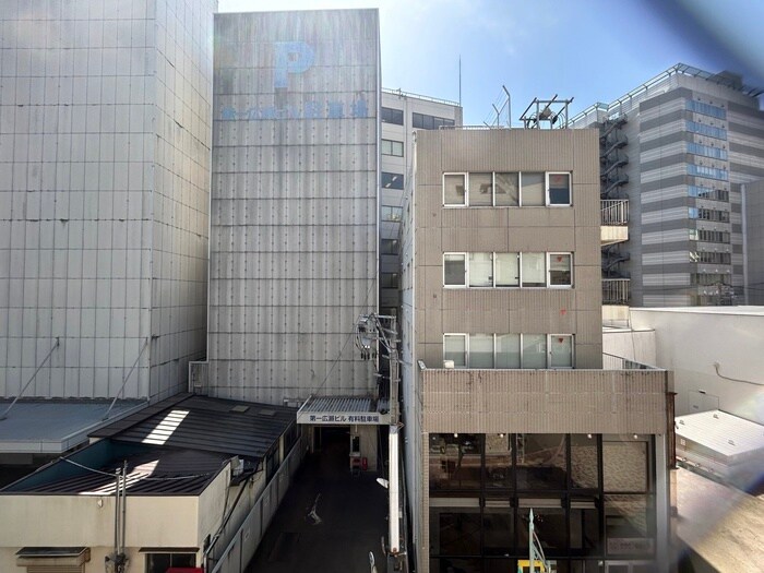 物件内観写真16　(室内からの展望)