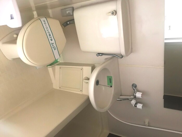 物件内観写真12　(トイレ)