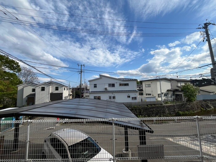 物件内観写真22　(室内からの展望)