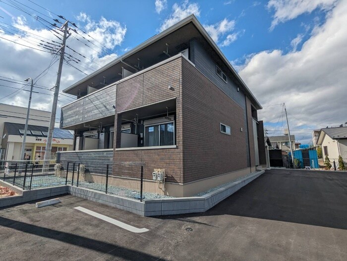 物件外観写真1　(外観写真)