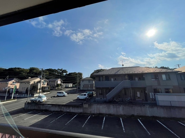 物件内観写真14　(室内からの展望)