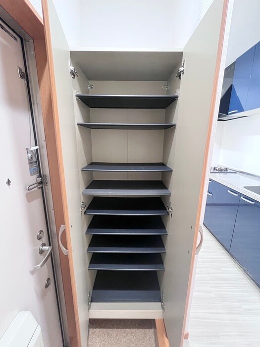 物件内観写真16　(靴箱)