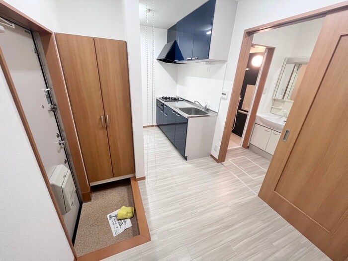 物件内観写真17　(廊下)