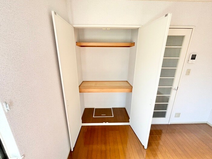 物件内観写真10　(収納)