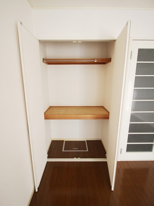 物件内観写真11　(収納)