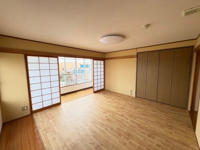 物件内観写真9　(居室)