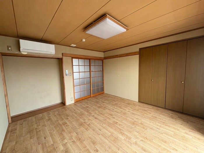 物件内観写真9　(居室)