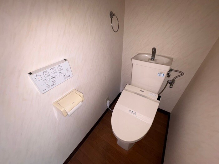 物件内観写真15　(トイレ)