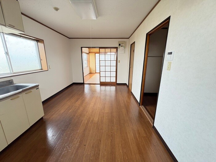 物件内観写真17　(廊下)