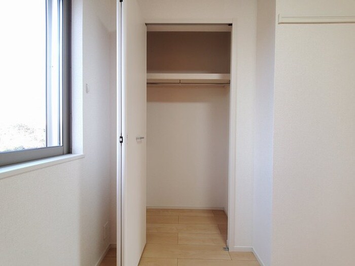 物件内観写真7　(収納)
