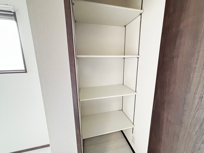 物件内観写真11　(収納)