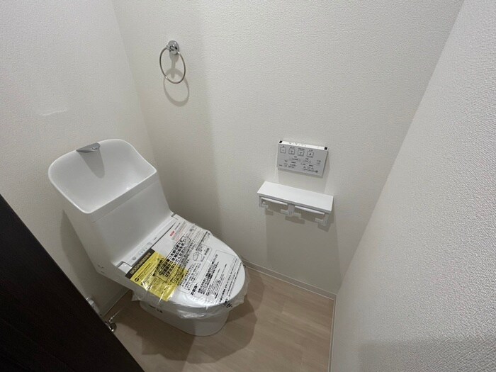 物件内観写真16　(トイレ)