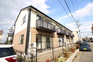 ヴィラクレストA棟外観写真