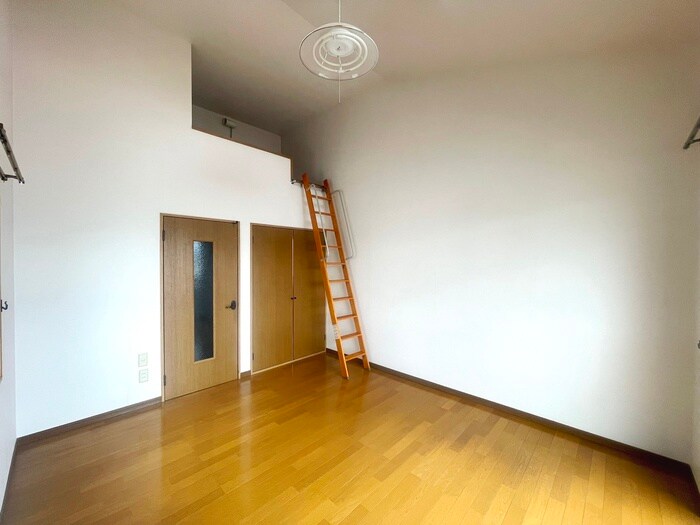 物件内観写真9　(居室)