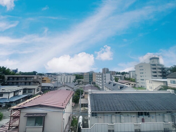 物件内観写真22　(室内からの展望)