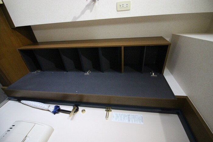 物件内観写真18　(靴箱)