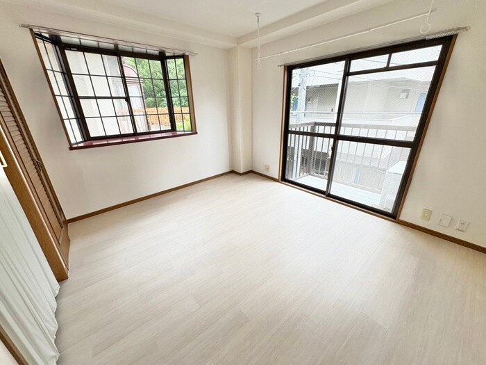 物件内観写真9　(居室)