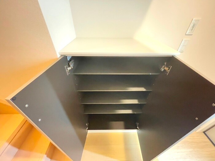 物件内観写真19　(靴箱)