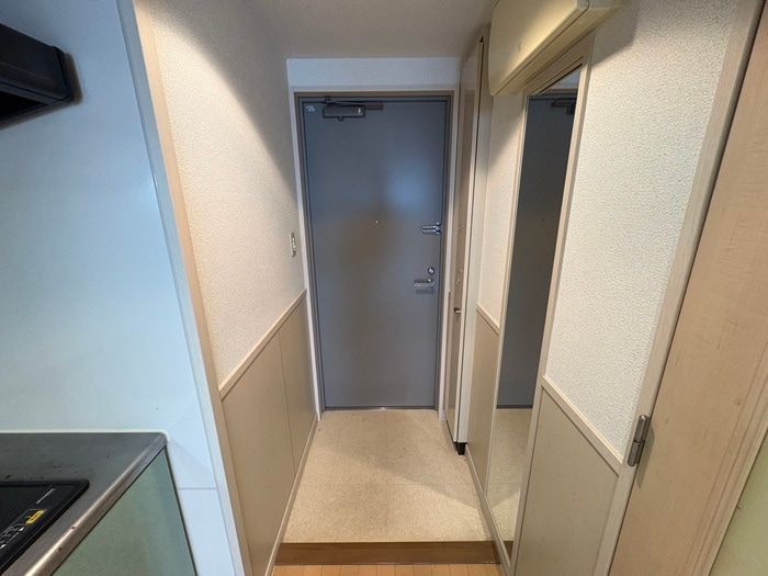 物件内観写真18　(玄関)