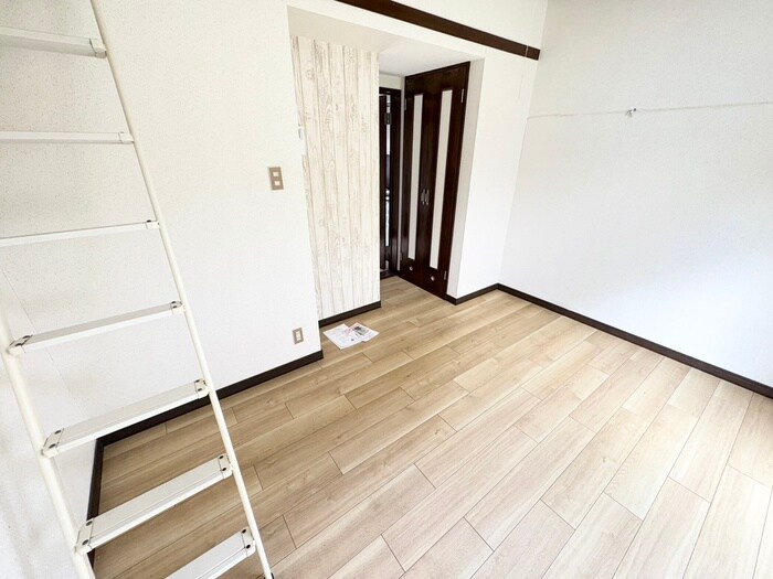 物件内観写真8　(居室)