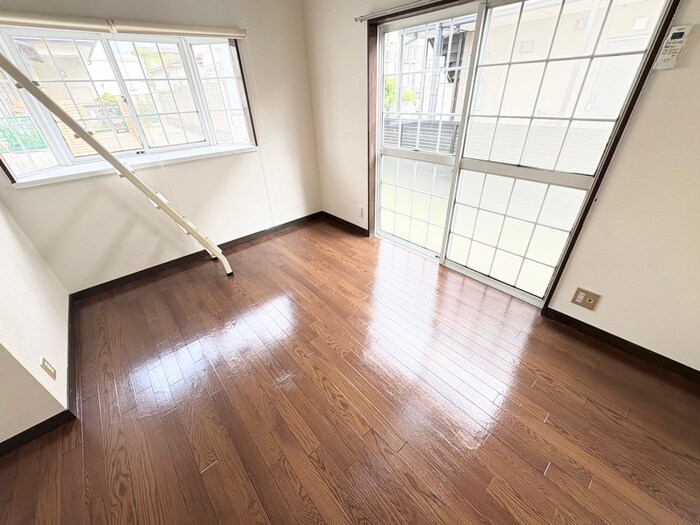 物件内観写真9　(居室)