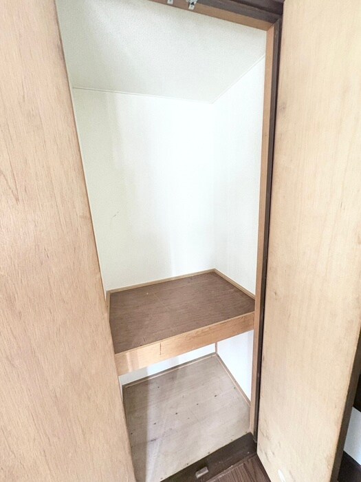 物件内観写真11　(収納)