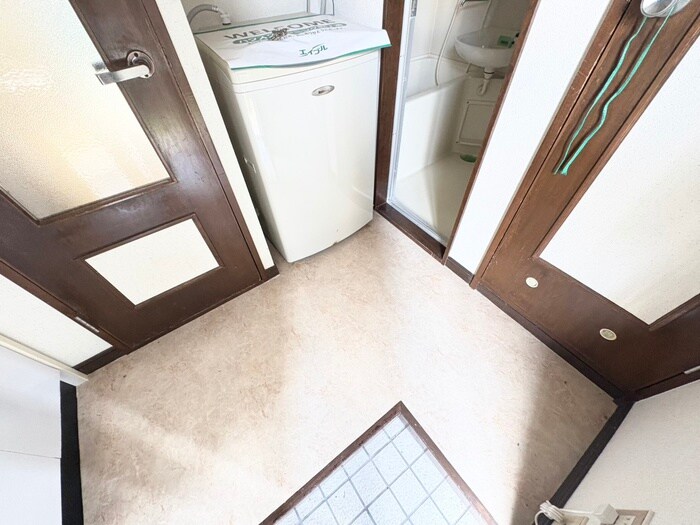 物件内観写真17　(廊下)