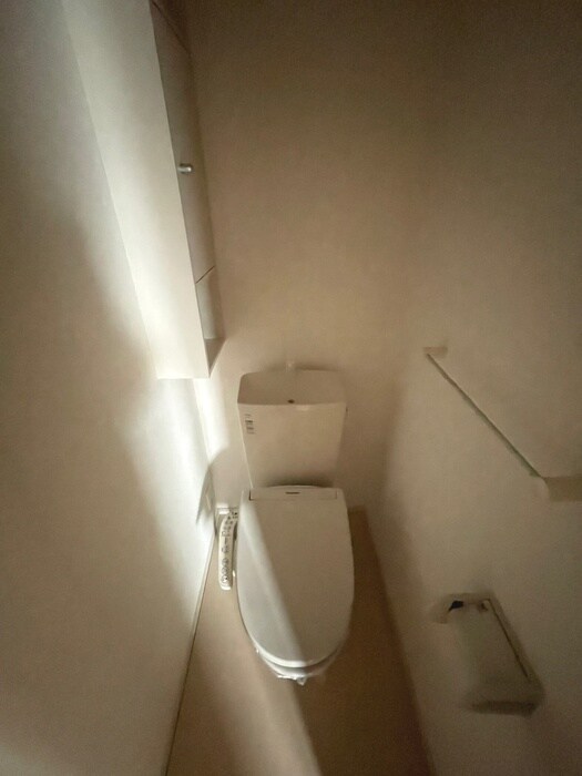 物件内観写真16　(トイレ)