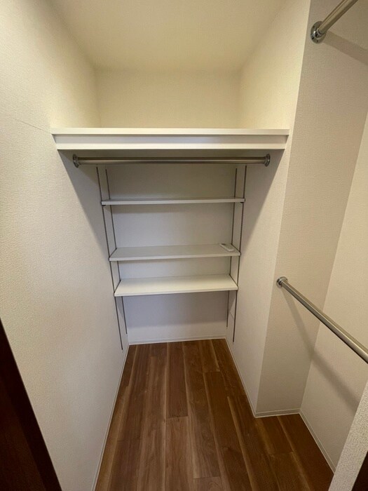 物件内観写真13　(収納)