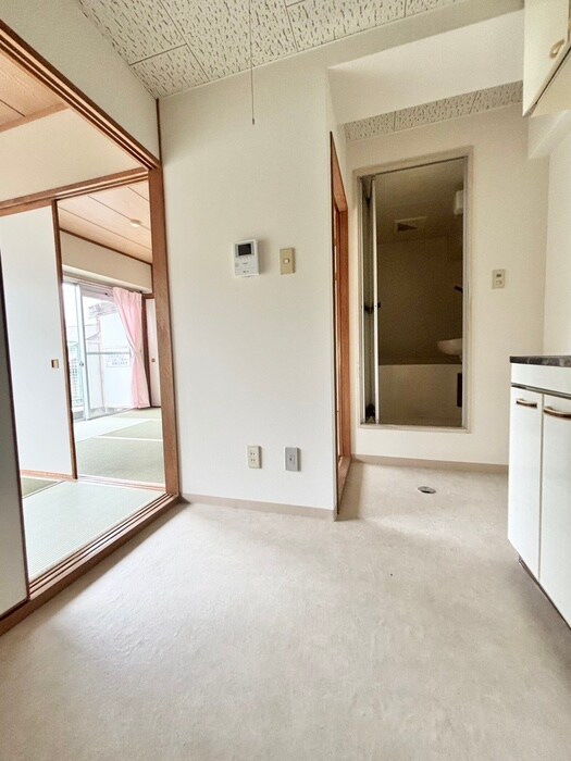 物件内観写真15　(廊下)