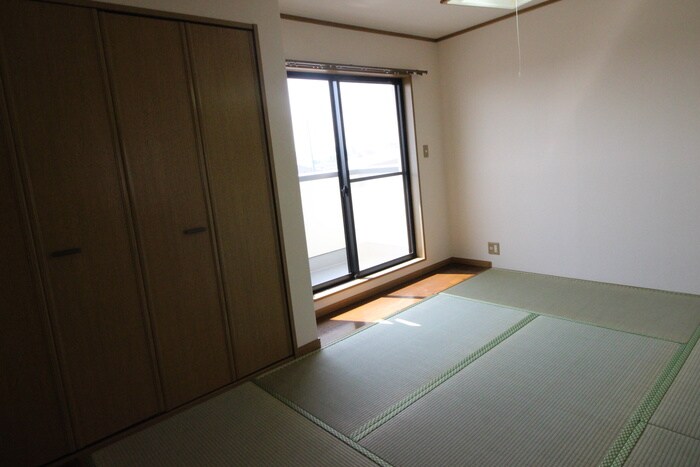 物件内観写真10　(居室)