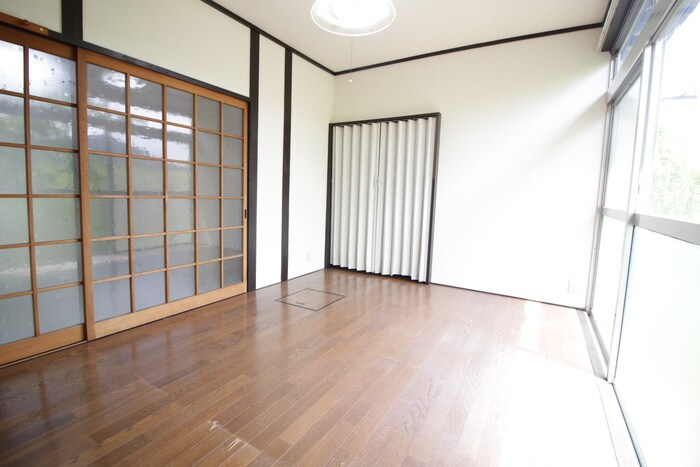 物件内観写真8　(居室)