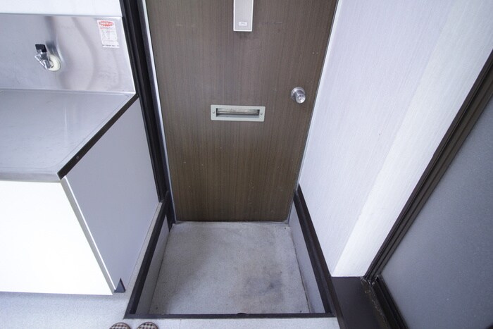 物件内観写真15　(玄関)