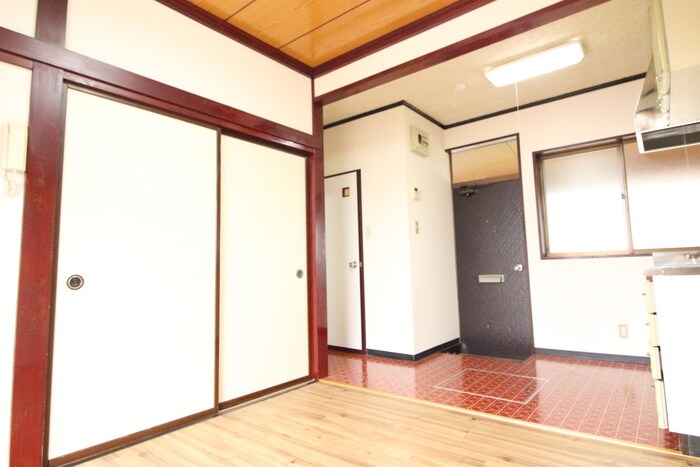 物件内観写真8　(居室)