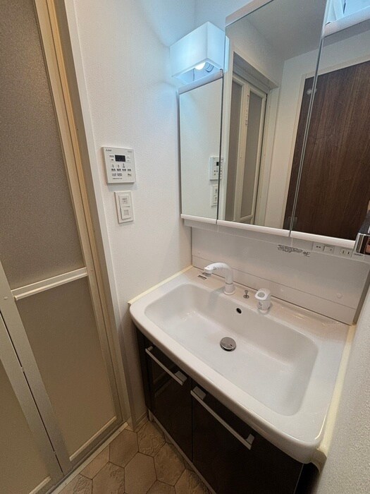 物件内観写真12　(洗面)