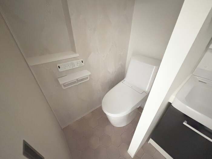 物件内観写真13　(トイレ)