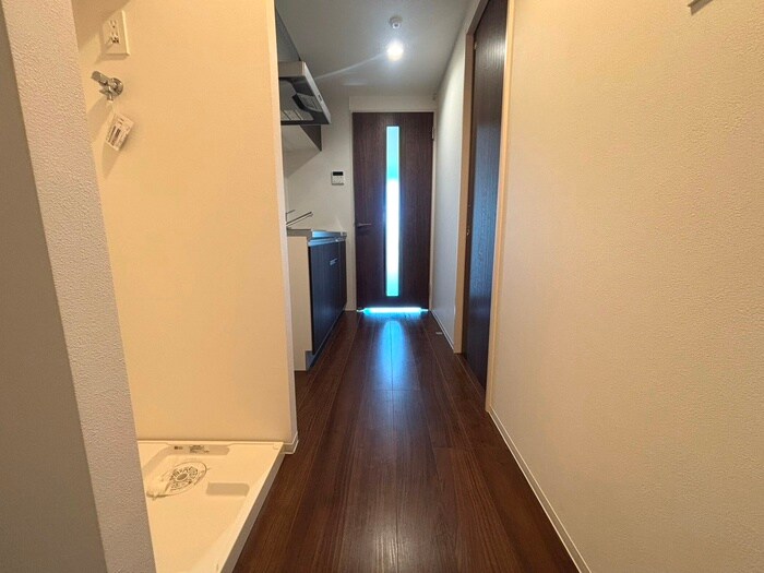 物件内観写真18　(廊下)