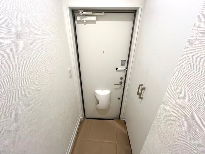物件内観写真22　(玄関)