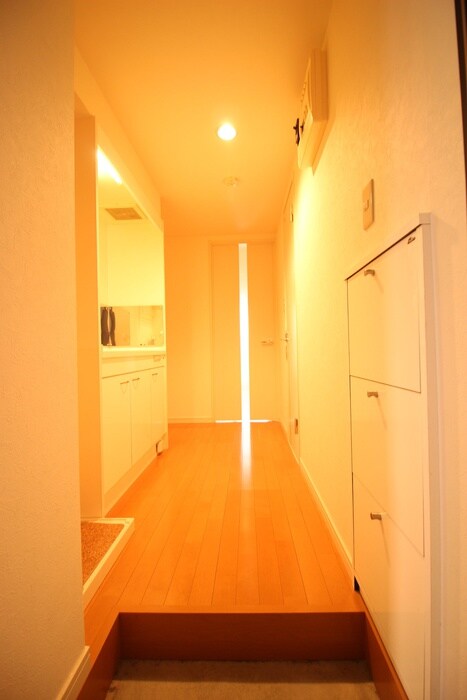 物件内観写真14　(廊下)