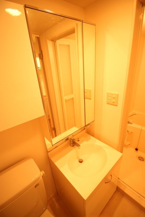 物件内観写真16　(洗面)