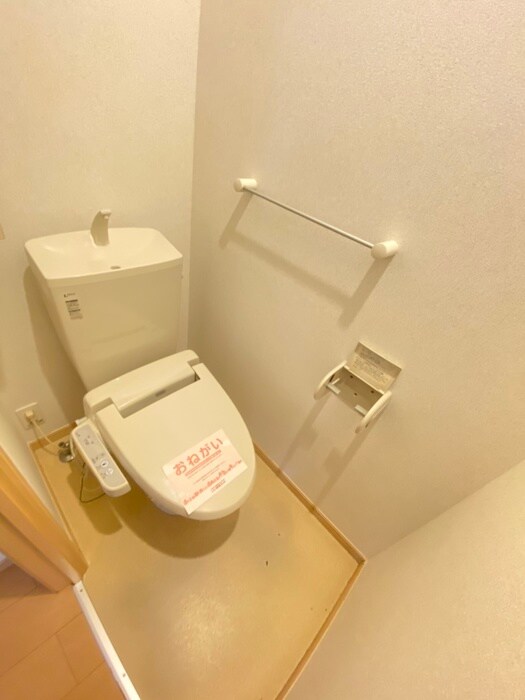 物件内観写真13　(トイレ)