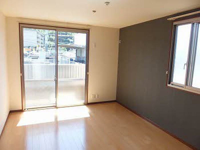 物件内観写真4　(居室)