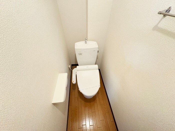 物件内観写真10　(トイレ)