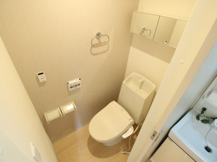 物件内観写真10　(トイレ)